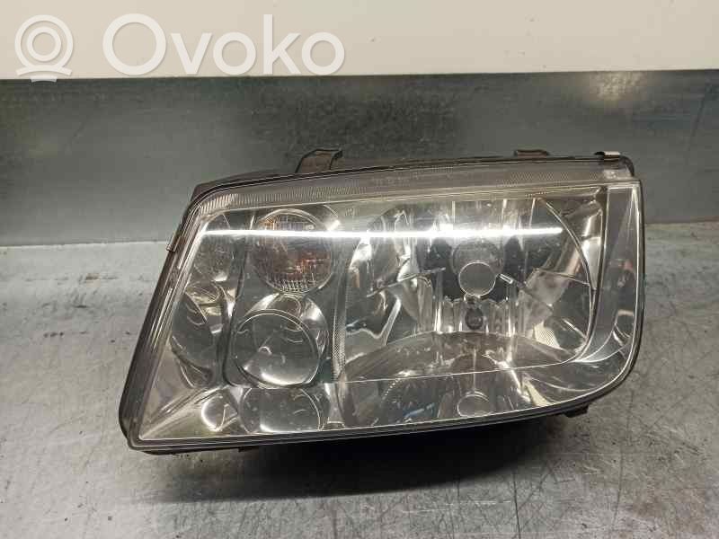 Volkswagen Bora Lampa przednia 