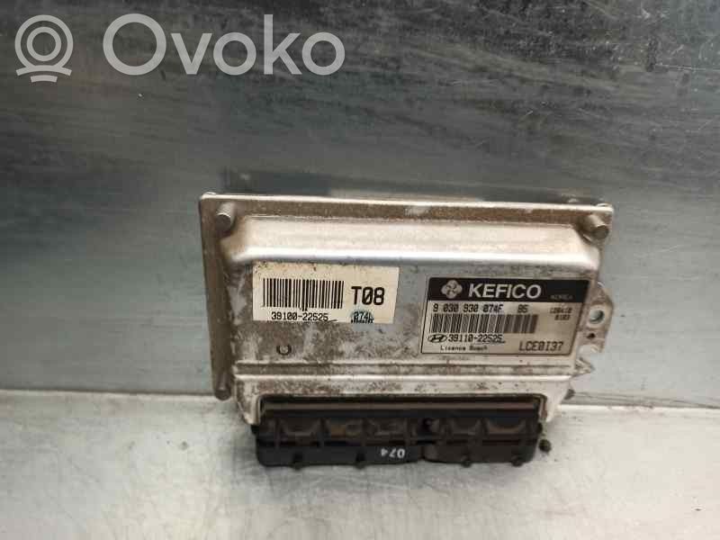 Hyundai Accent Engine control unit/module 