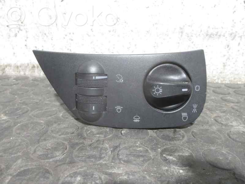 Interruptor de control del panel de luces   6K1941531B