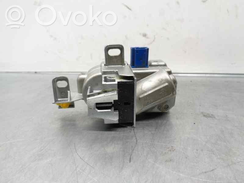 Volvo S80 Vanteiden varkaudenestomutterit ja avainhylsy 