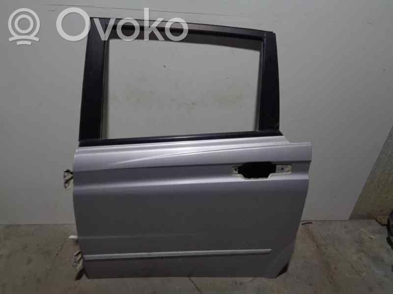 Takaovi   GRIS,4PUERTAS