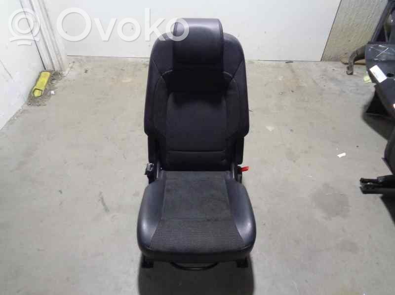 Takaistuin   4761455,CUEROYTELANEGRA,5PUERTAS