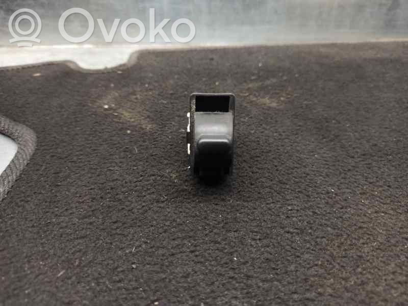Nissan PickUp Electric window control switch 