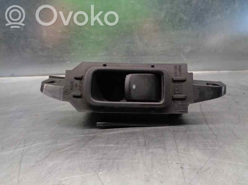 Subaru Legacy Electric window control switch 