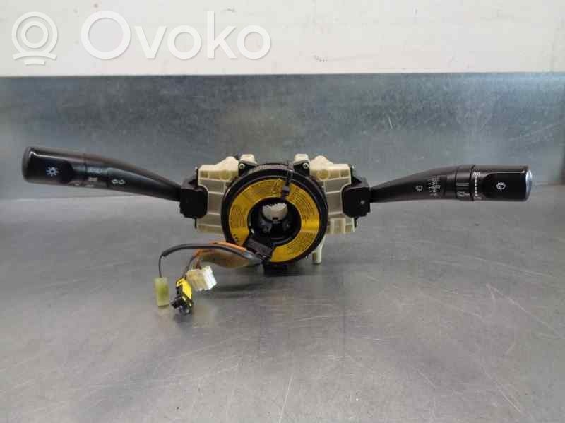 SsangYong Rodius Mittariston valaistuksen säätökytkin 