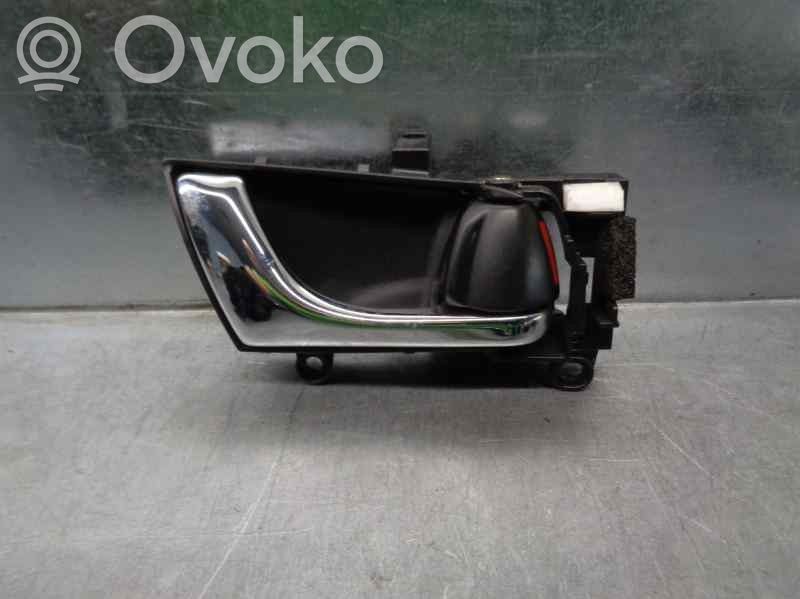 Subaru Legacy Manecilla interna puerta trasera 