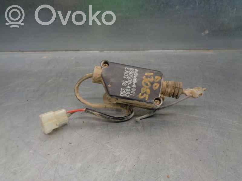 Mazda MX-3 Motor de la cerradura de la puerta delantera 