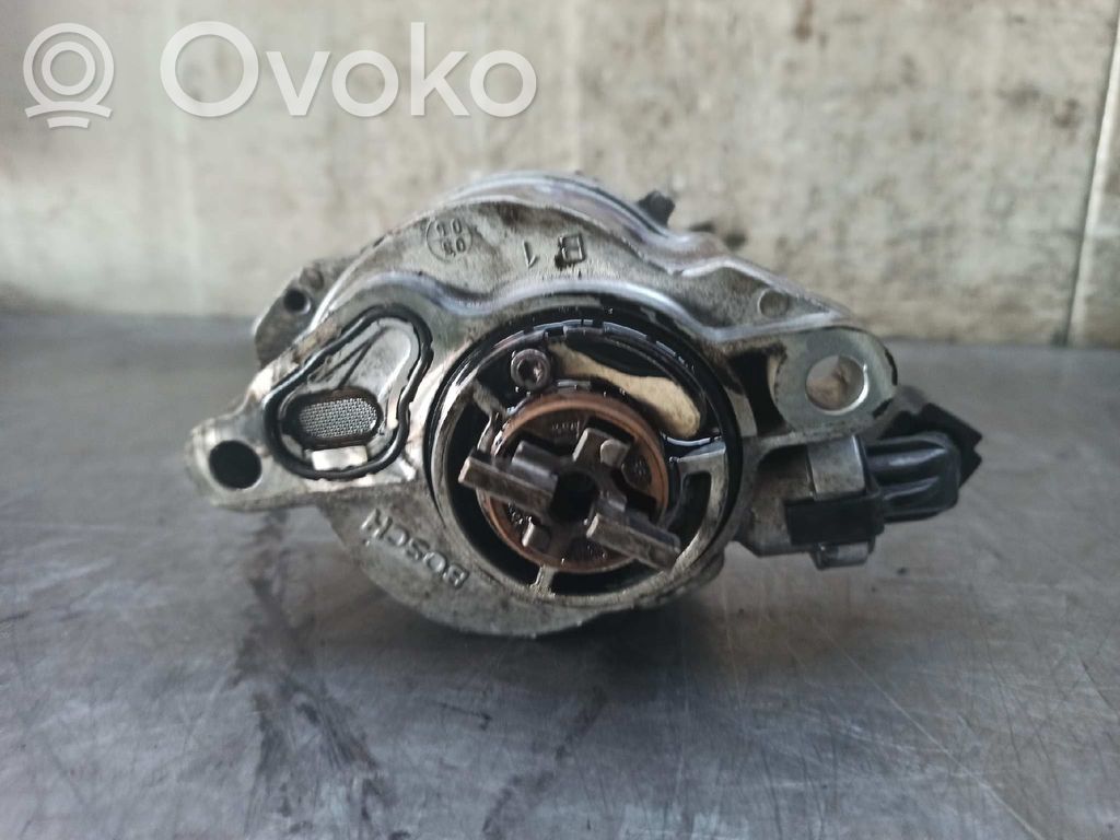 Citroen C4 I Vacuum pump 
