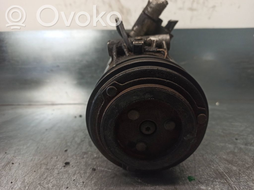 Opel Corsa B Compressore aria condizionata (A/C) (pompa) 