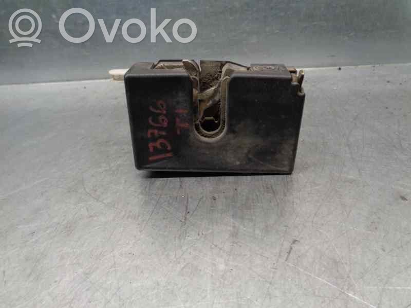 Takaoven lukko   4PUERTAS
