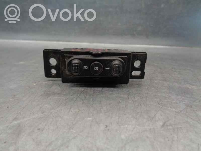 Panel lighting control switch   04685800AA