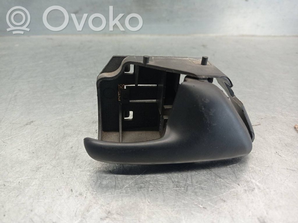 Volkswagen Polo III 6N 6N2 6NF Takaoven sisäkahva 