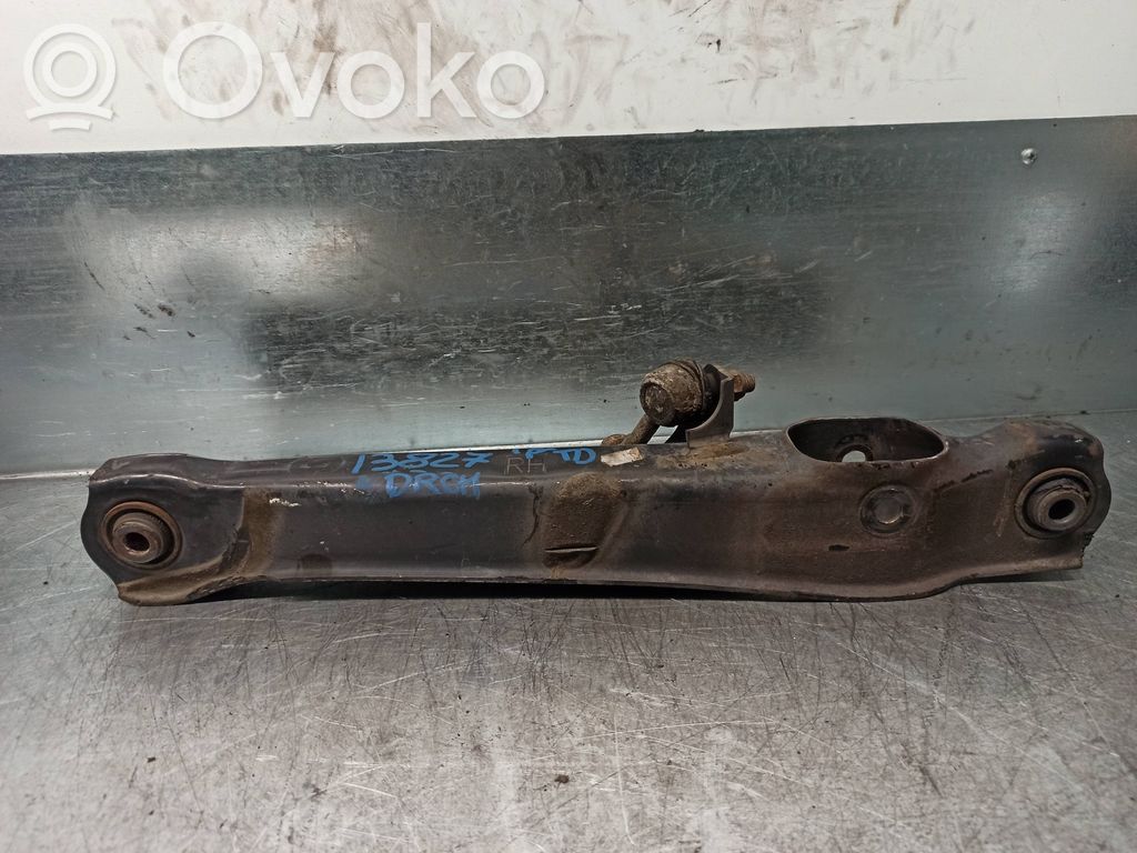 Mitsubishi Space Wagon Braț control spate 