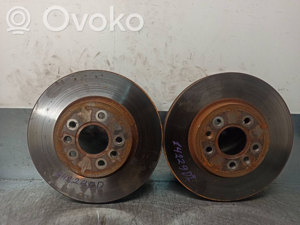 Ford Mondeo Mk III Tarcza hamulca przedniego 