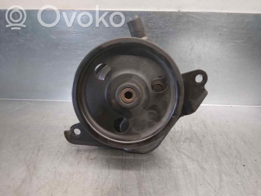 Chrysler Voyager Ohjaustehostimen sähköpumppu 
