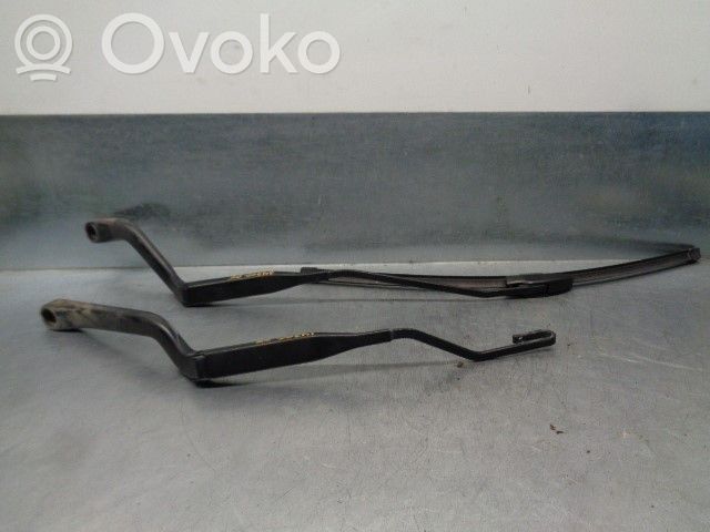 Volvo C70 Braccio della spazzola tergicristallo anteriore 