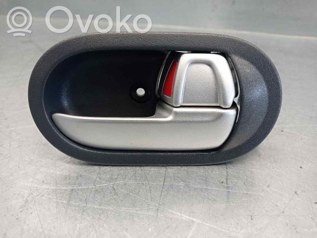 Mitsubishi Colt Внутренняя ручка 