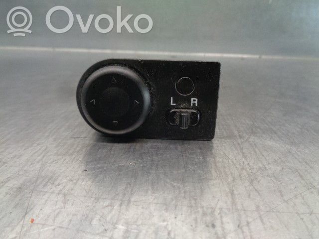 Chevrolet Aveo Wing mirror switch 