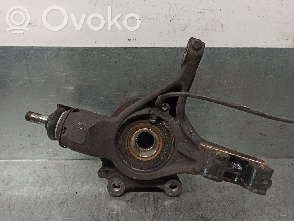 Opel Corsa C Zwrotnica koła przedniego 