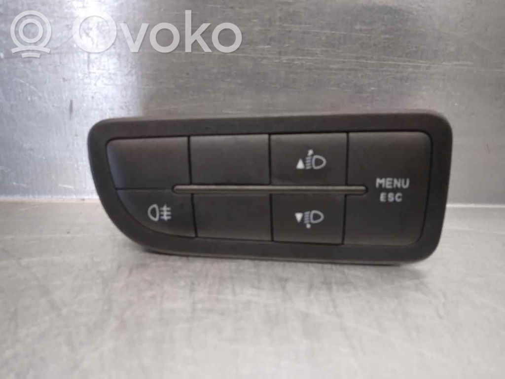Nissan Almera Mittariston valaistuksen säätökytkin 