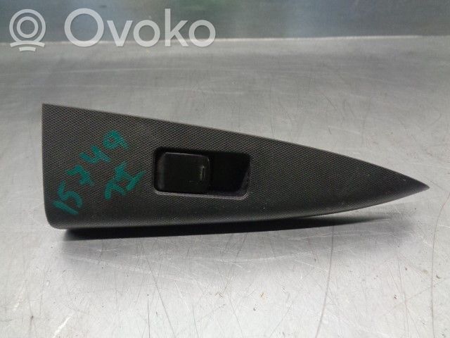 Nissan Note (E11) Electric window control switch 
