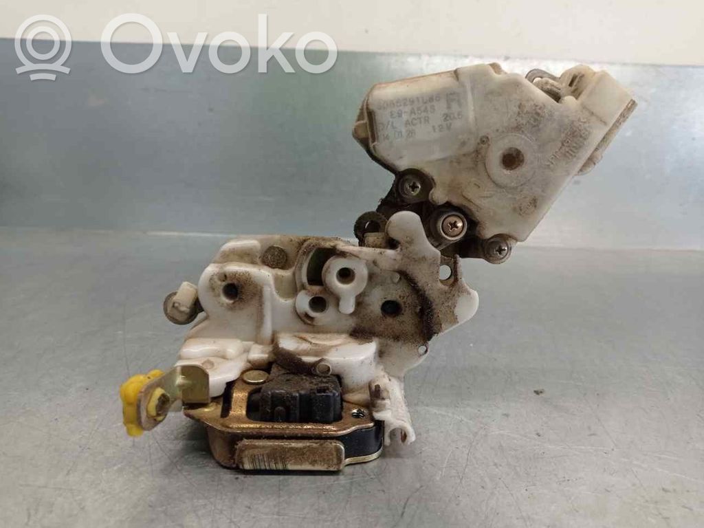 Nissan Terrano Durų spyna (dvidurio) 