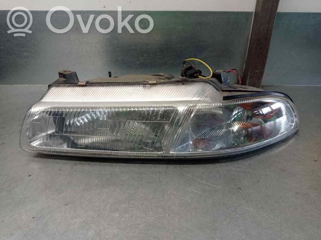 Chrysler Stratus Phare frontale 