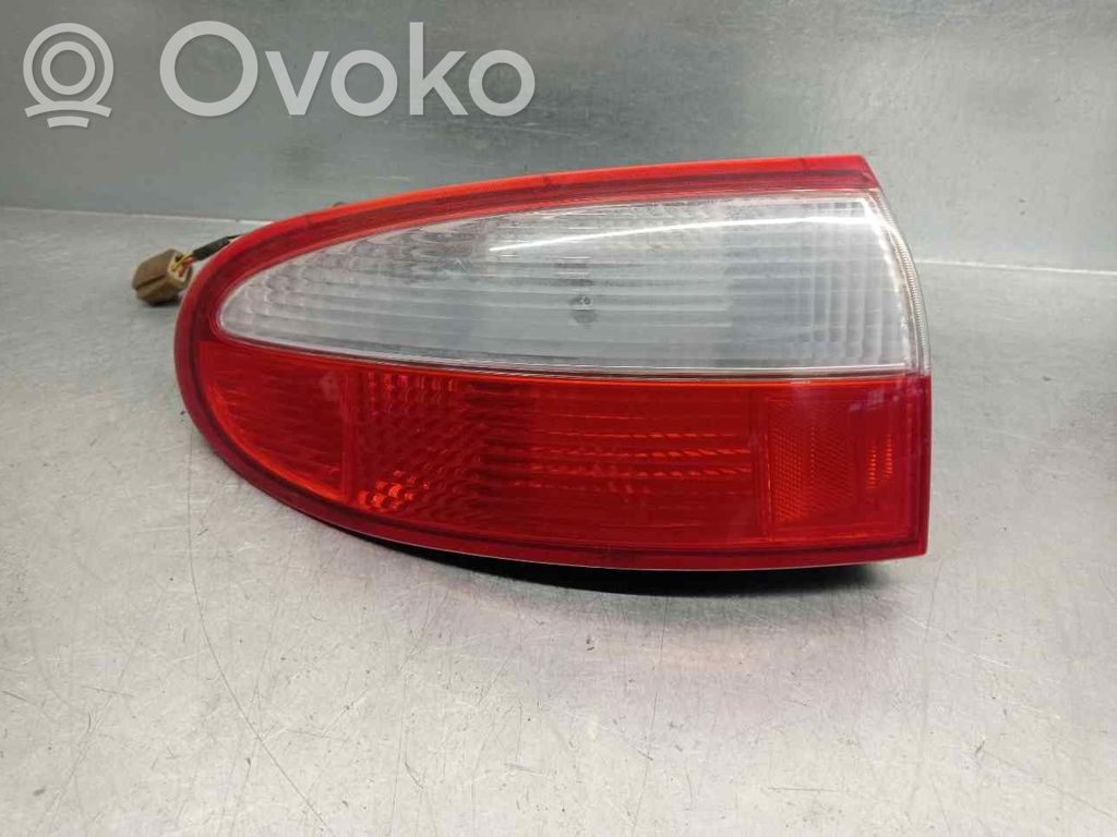 Daewoo Lanos Aizmugurējais lukturis virsbūvē 