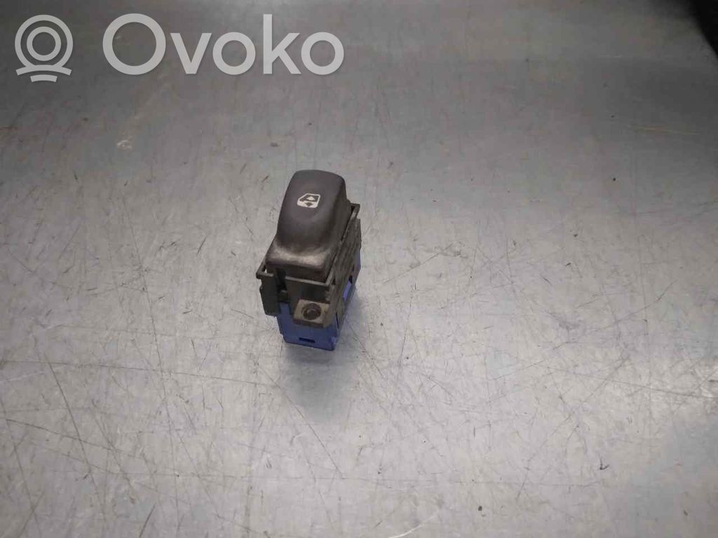 Renault Espace III Electric window control switch 