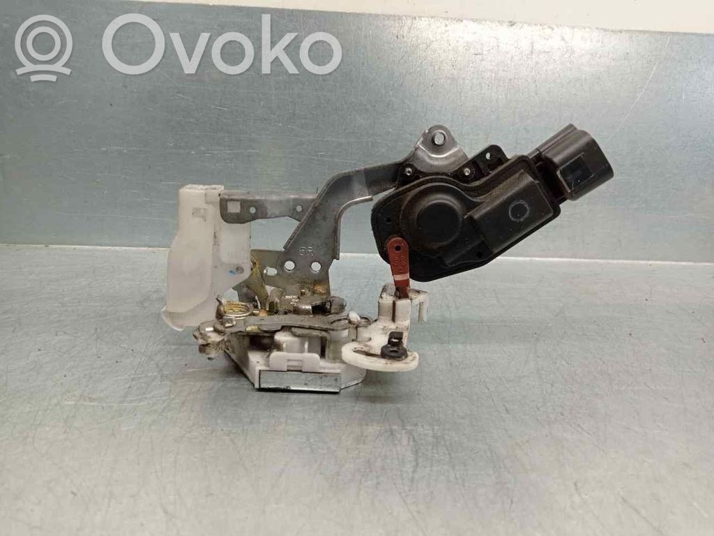 Peugeot 107 Front door lock 