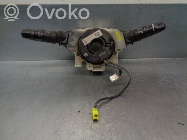 Nissan Almera N16 Interruptor de control del panel de luces 