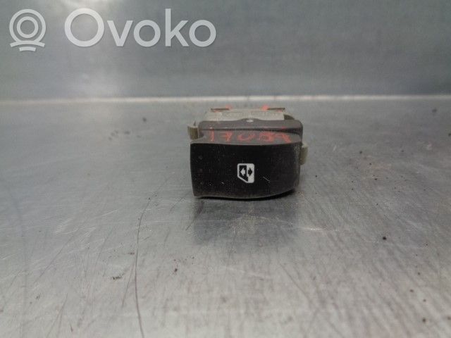 Electric window control switch   8200199518