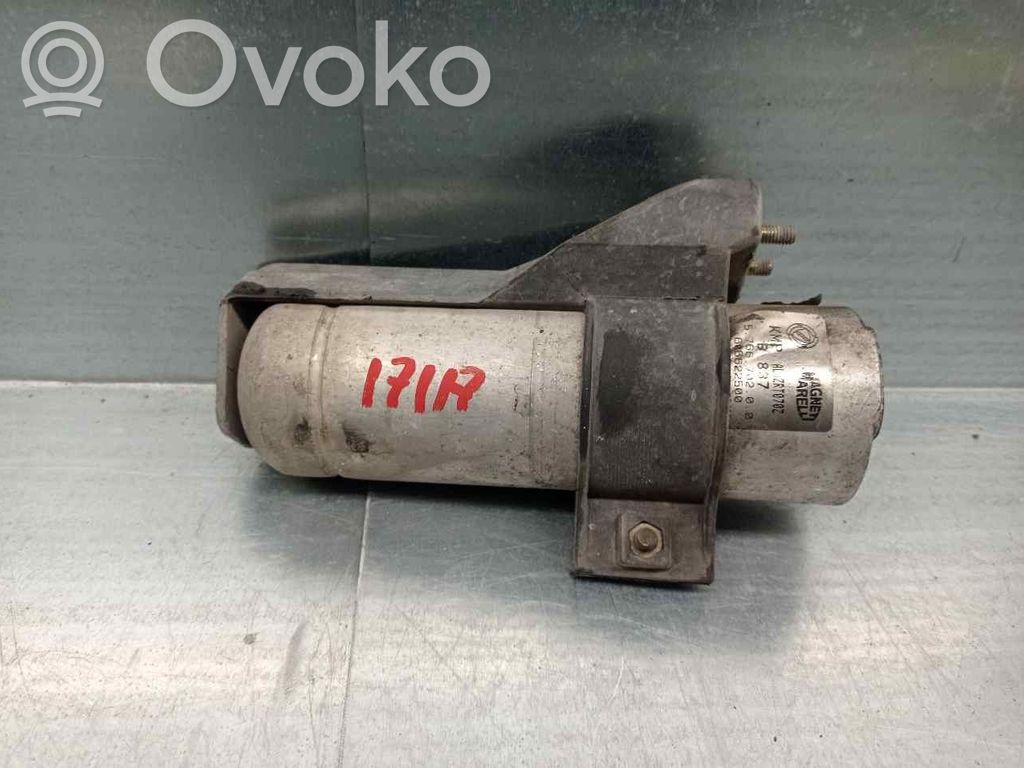Alfa Romeo 145 - 146 Uchwyt / Mocowanie zbiornika paliwa 