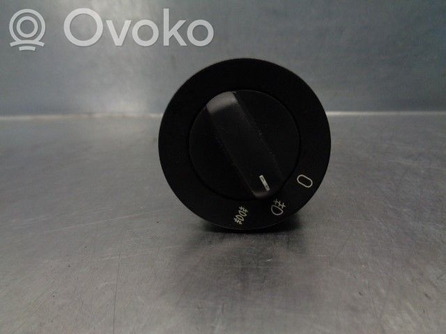 Panel lighting control switch   6901342