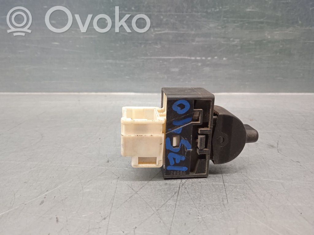 Nissan PickUp Electric window control switch 