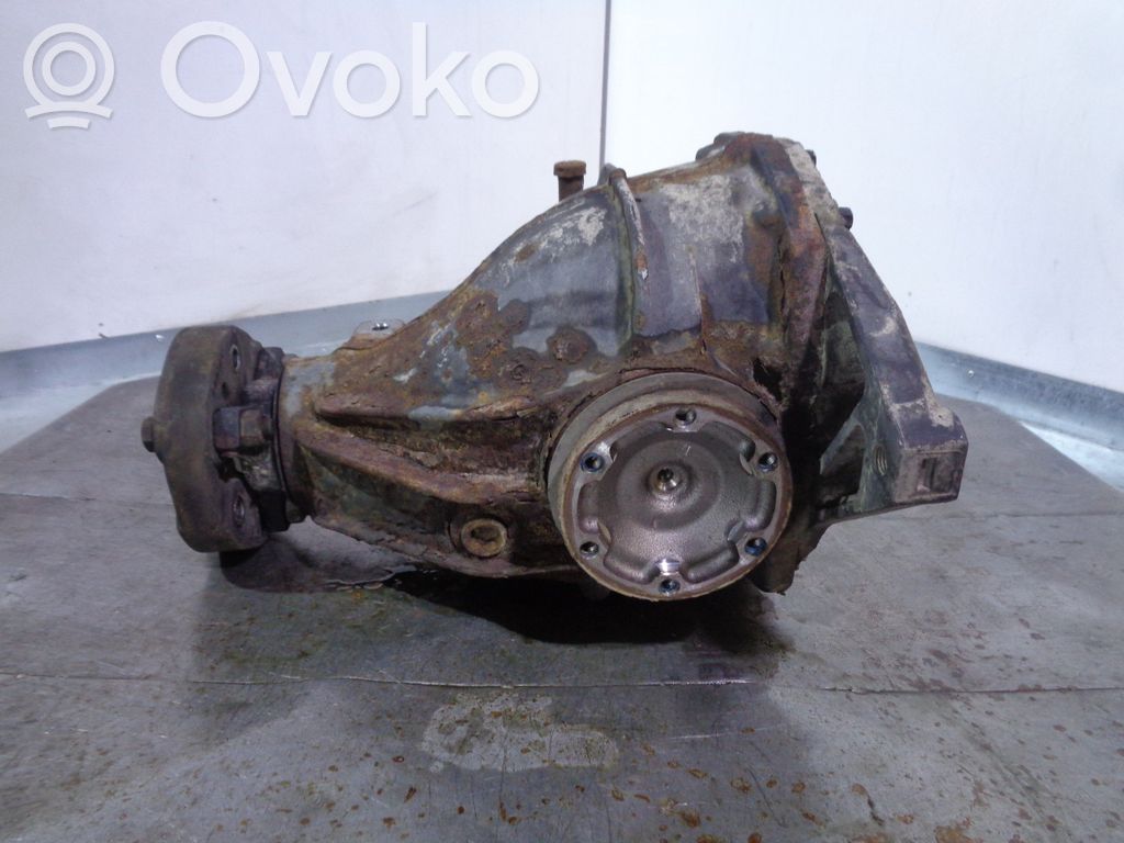 Mercedes-Benz C W203 Tylny mechanizm różnicowy 