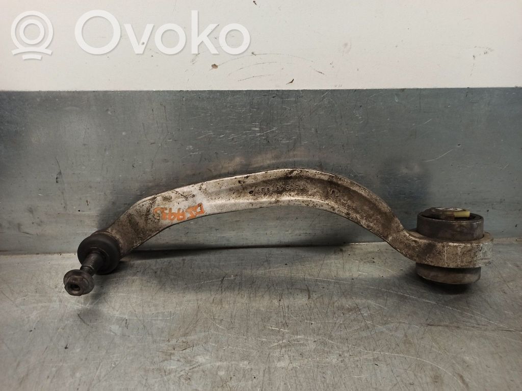 Etutukivarsi   4D0407695J