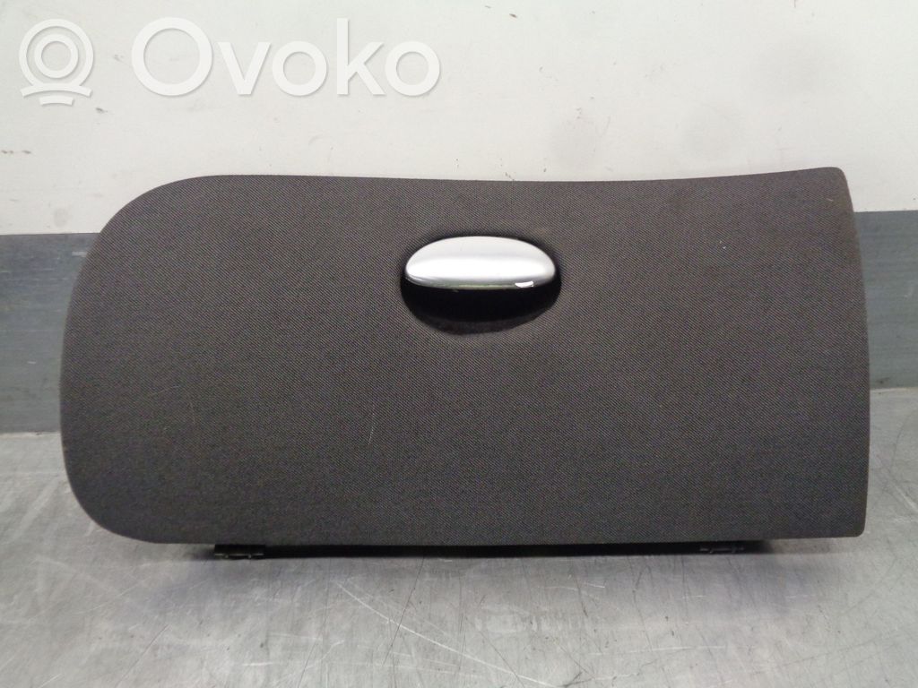 Peugeot 206 Handschuhfach 