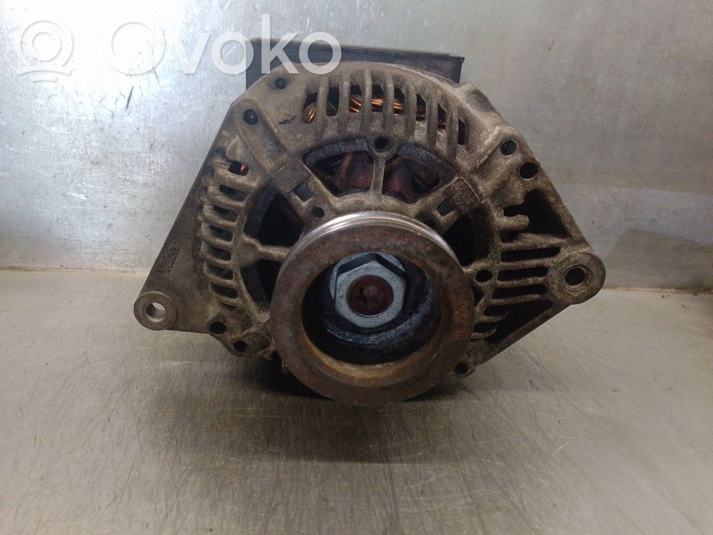 Renault Clio I Alternador 