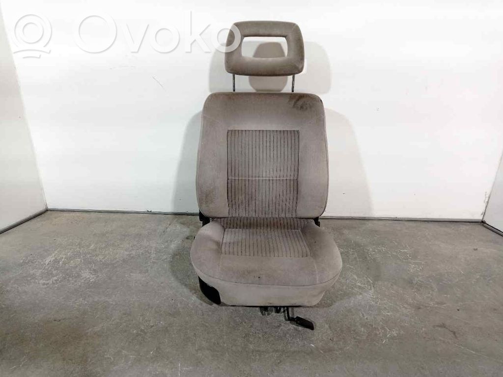 Audi 100 200 5000 C3 Etumatkustajan istuin 