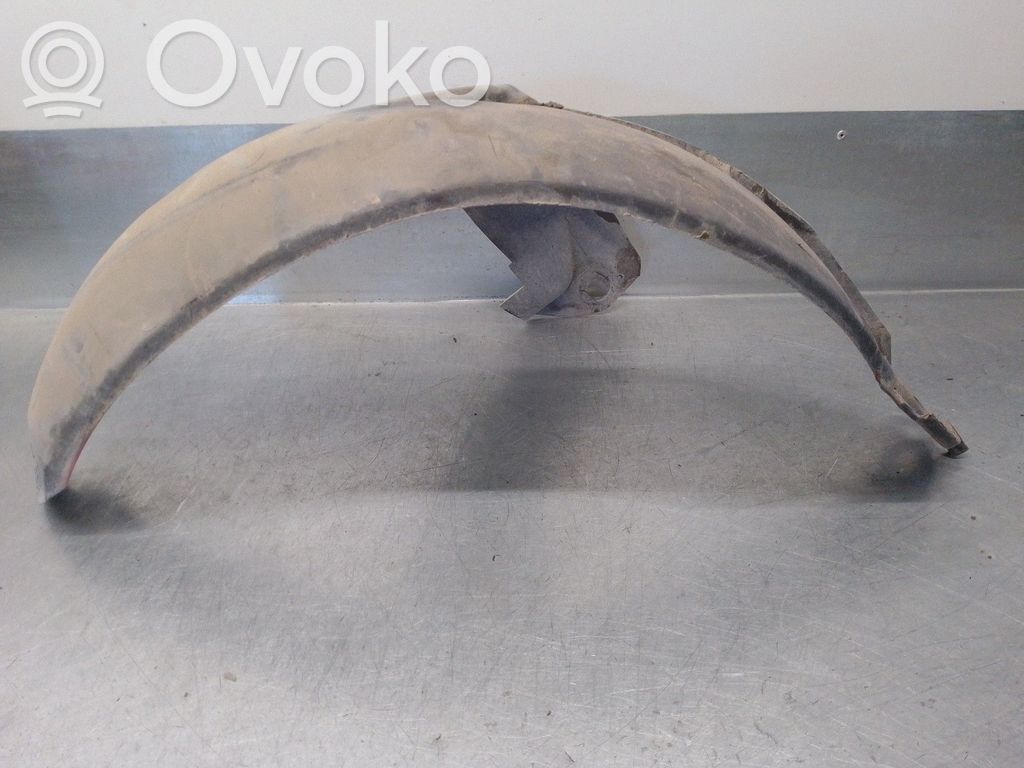Renault Clio I Apărători interioare aripă roată față 