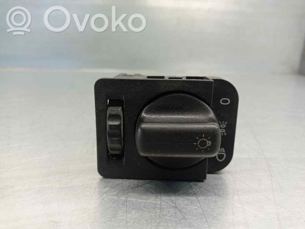 Interruptor de control del panel de luces   90481764,90481763