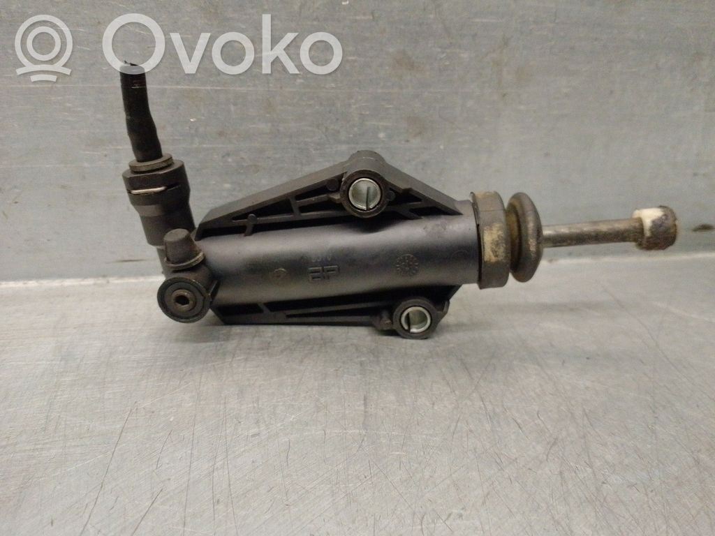 Fiat Punto (188) Kytkimen apusylinteri 