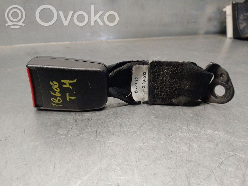 Renault 19 Rear seatbelt buckle 