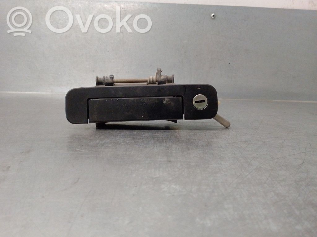 Manecilla externa puerta delantera   893837205A,4PUERTAS