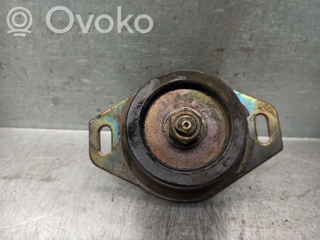 Citroen Xsara Engine mount bracket 