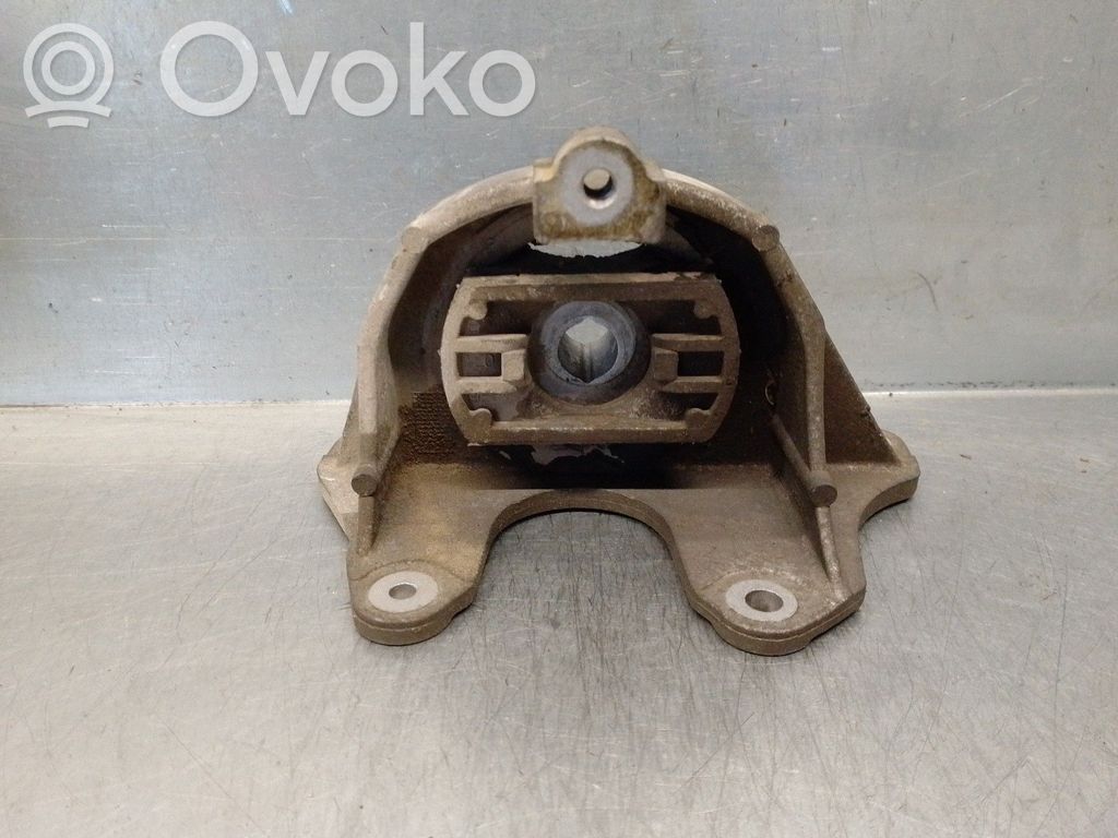 Fiat Doblo Wspornik / Mocowanie silnika 