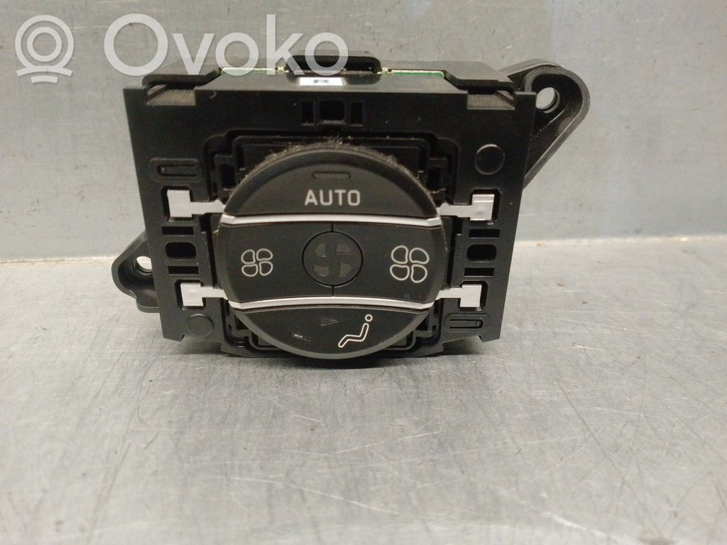 Citroen C6 Panel klimatyzacji 