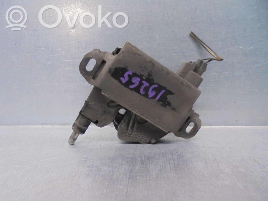 Ford Focus Tie down hook / loop 