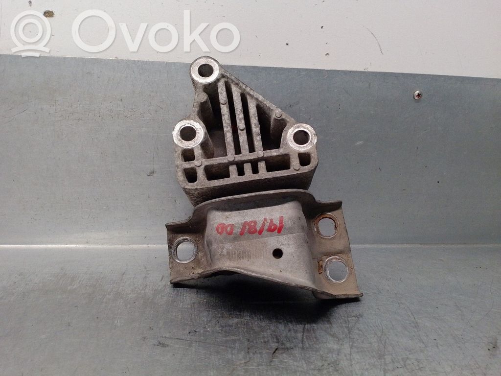 Engine mount bracket   182137